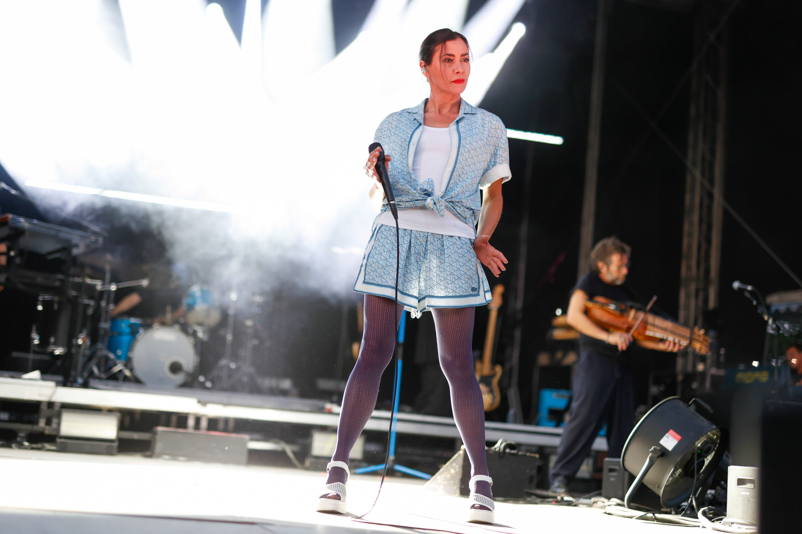 © Mathieu Cugnot / France, Bessenay le 4 juillet 2025. Eh Cherry Festival 2025. Concert d'Olivia Ruiz